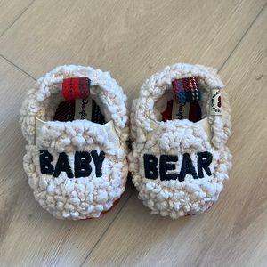Dearfoams Baby Bear baby slippers
